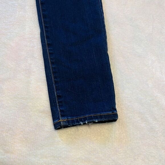 American Eagle Super Super Stretch Distressed Jegging - Size 8 - Picture 3 of 10